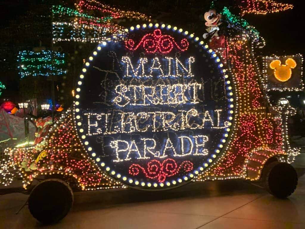 video main street electrical parade returns for limited time at disneyland