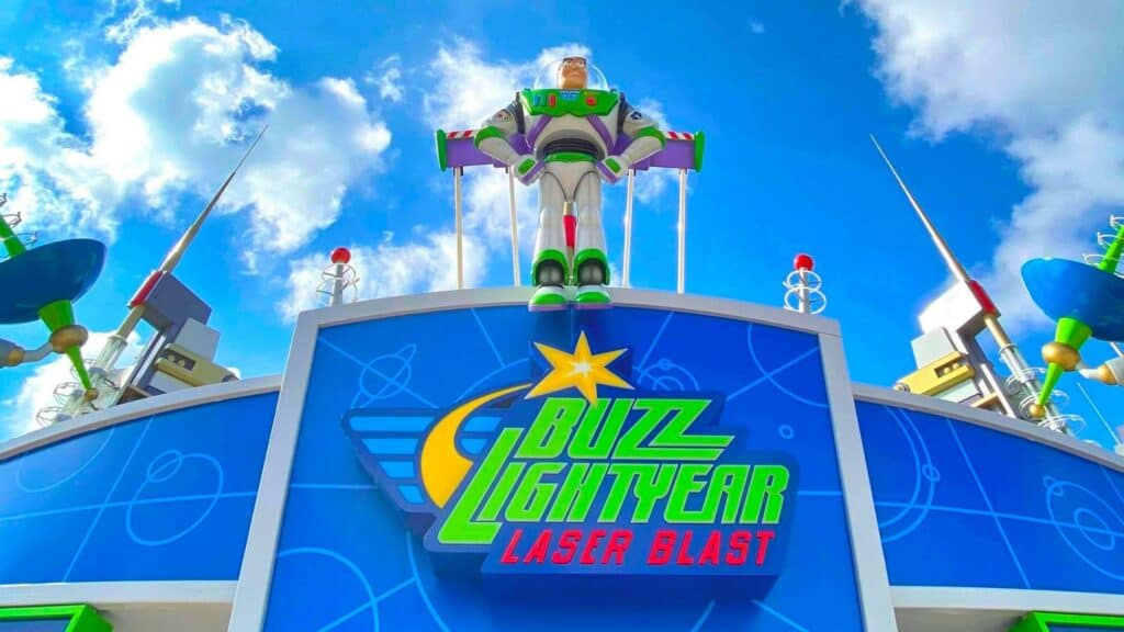 n035463 2050dec31 world buzz lightyear laser blast attraction front blue version 16 9 tcm808 157036w 1960p 1