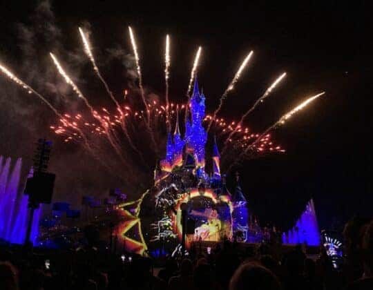 Disneyland Paris va-t-il faire faillite ?