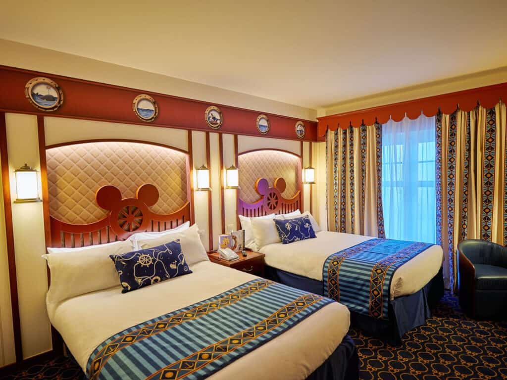 hotels disneyland paris france newport bay club chambre
